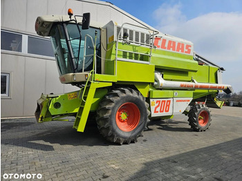 حصادة CLAAS Mega