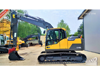 حفار زاحف VOLVO EC140DL