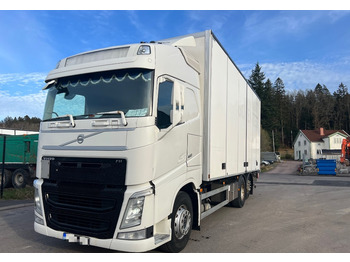 شاحنة صندوقية VOLVO FH 460