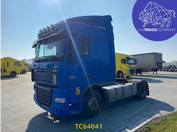 مقطورة السحب DAF XF 105 460