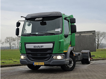 شاحنة بهيكل معدني للمقصورة DAF LF 180