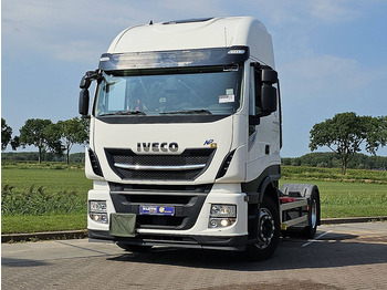 مقطورة السحب IVECO Stralis