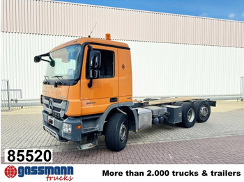 شاحنة برافعة خطافية MERCEDES-BENZ Actros 2541