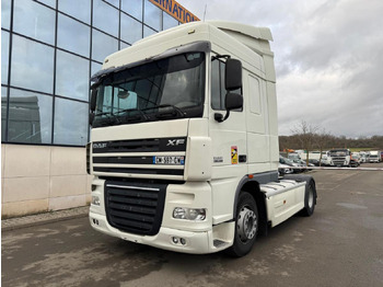 مقطورة السحب DAF XF 105 460