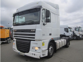 مقطورة السحب DAF XF 105 460