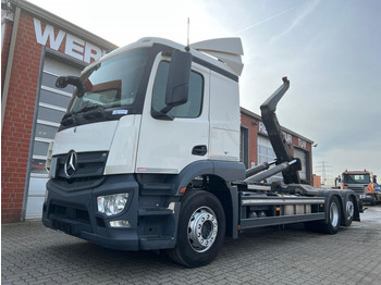 شاحنة برافعة خطافية MERCEDES-BENZ Actros 2543