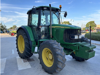 جرار JOHN DEERE 6220