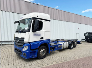 شاحنة بهيكل معدني للمقصورة MERCEDES-BENZ Actros 2540