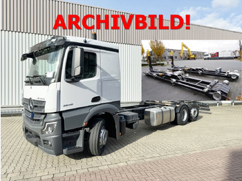 شاحنة برافعة خطافية MERCEDES-BENZ Actros 2548