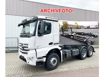 شاحنة برافعة خطافية MERCEDES-BENZ Arocs 2645