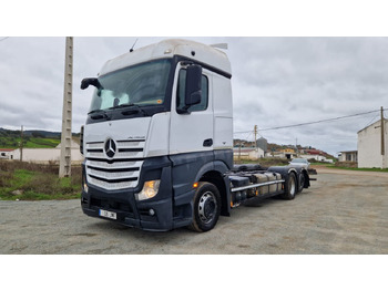 شاحنة MERCEDES-BENZ Actros 2545