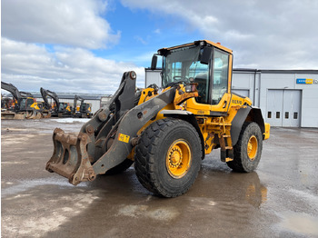 اللودر بعجل VOLVO L90F