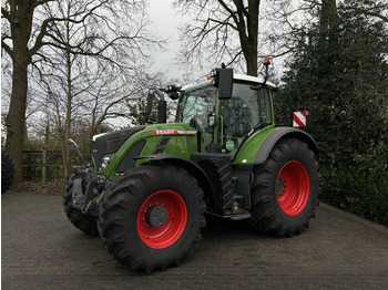 جرار FENDT 724 Vario