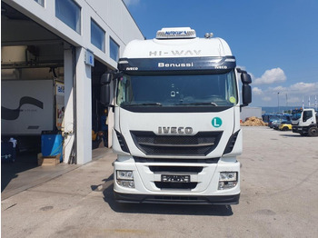 مقطورة السحب IVECO Stralis 440