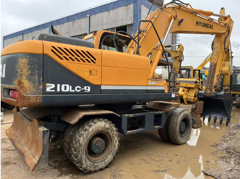 حفار ذو عجلات HYUNDAI R210