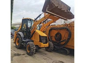 لودر ذو محراث خلفي/ باكهو JCB 3CX