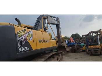 حفار زاحف VOLVO EC240BLC