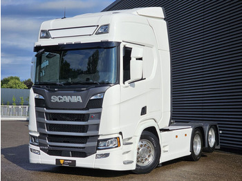 مقطورة السحب SCANIA R