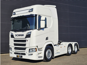 مقطورة السحب SCANIA R 580