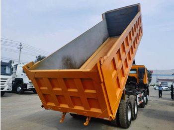 شاحنة قلاب Sinotruk HOWO 375 8*4 Dump truck: صورة 2