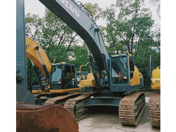 حفار زاحف VOLVO EC480DL