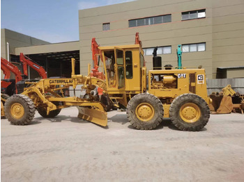 ماكينة تسوية CATERPILLAR 140G