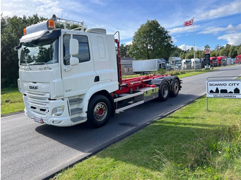 شاحنة برافعة خطافية DAF CF