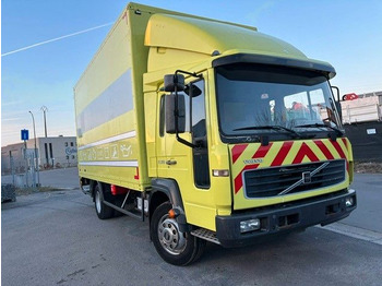 شاحنة صندوقية VOLVO FL6 220