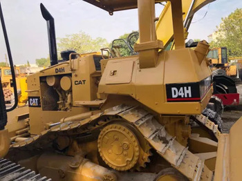 بلدوزر CATERPILLAR D4K