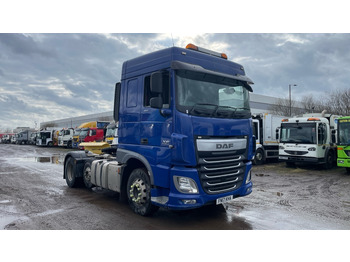 مقطورة السحب DAF XF 460