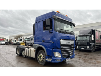 مقطورة السحب DAF XF 460