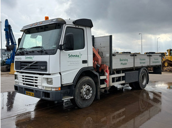 شاحنة كرين VOLVO FM7