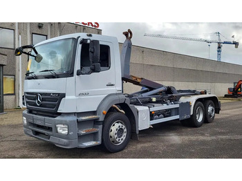 شاحنة برافعة خطافية MERCEDES-BENZ Axor 2633