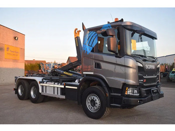 شاحنة برافعة خطافية SCANIA G 450