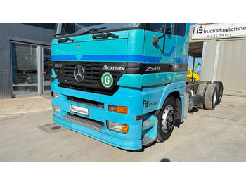 شاحنة بهيكل معدني للمقصورة Mercedes-Benz Actros 2548 6X2 chassis - retarder: صورة 2