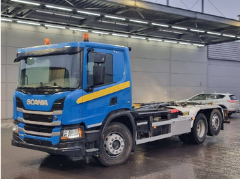 ناقلة حاويات/ شاحنة حاويات SCANIA P 360