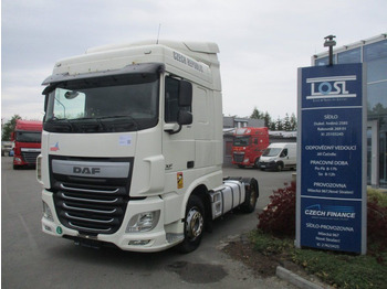 مقطورة السحب DAF XF 460