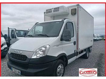 شاحنة توصيل مبردة IVECO Daily 35C15