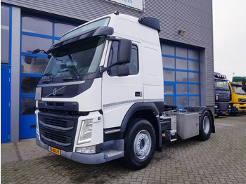 مقطورة السحب VOLVO FM 380