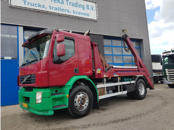 شاحنة لودر انزلاقي VOLVO FE 240