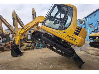 حفار زاحف Beautiful And High-quality Pc60-7 Excavator Second-hand Digger Machinery For Sale With Good Condition: صورة 3