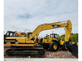 حفار زاحف CATERPILLAR 320BL