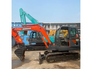 حفار زاحف DOOSAN DX60