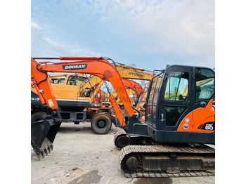 حفار زاحف DOOSAN DX225