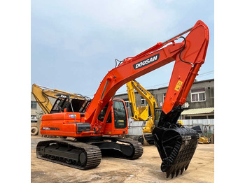 حفار زاحف DOOSAN DX225