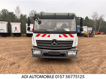 شاحنات مسطحة MERCEDES-BENZ Atego 818