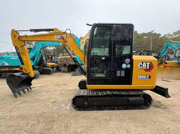 حفار صغير CATERPILLAR 306E