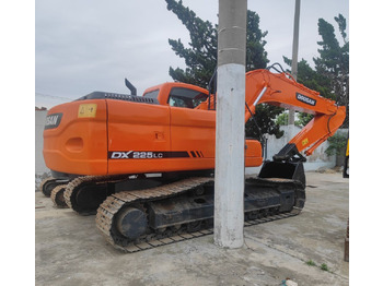 حفار زاحف DOOSAN DX225LC-7