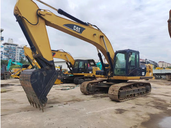 حفار زاحف CATERPILLAR 325C