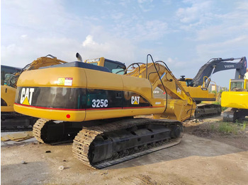 حفار زاحف CATERPILLAR 325C